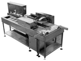 Semi-automatic moulding line for solid chocolates