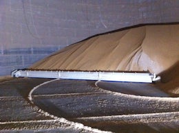 Silo sweep auger