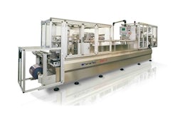 Packaging machine for syringes in trays