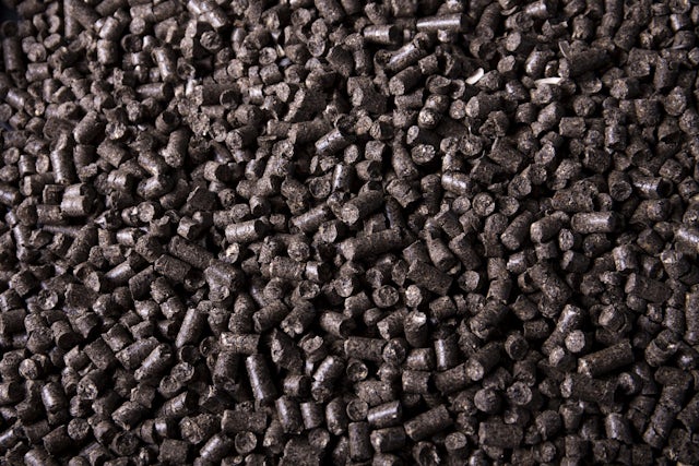 How to make a more effective fuel: black pellets