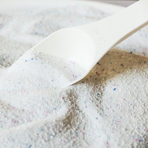 Powder detergent